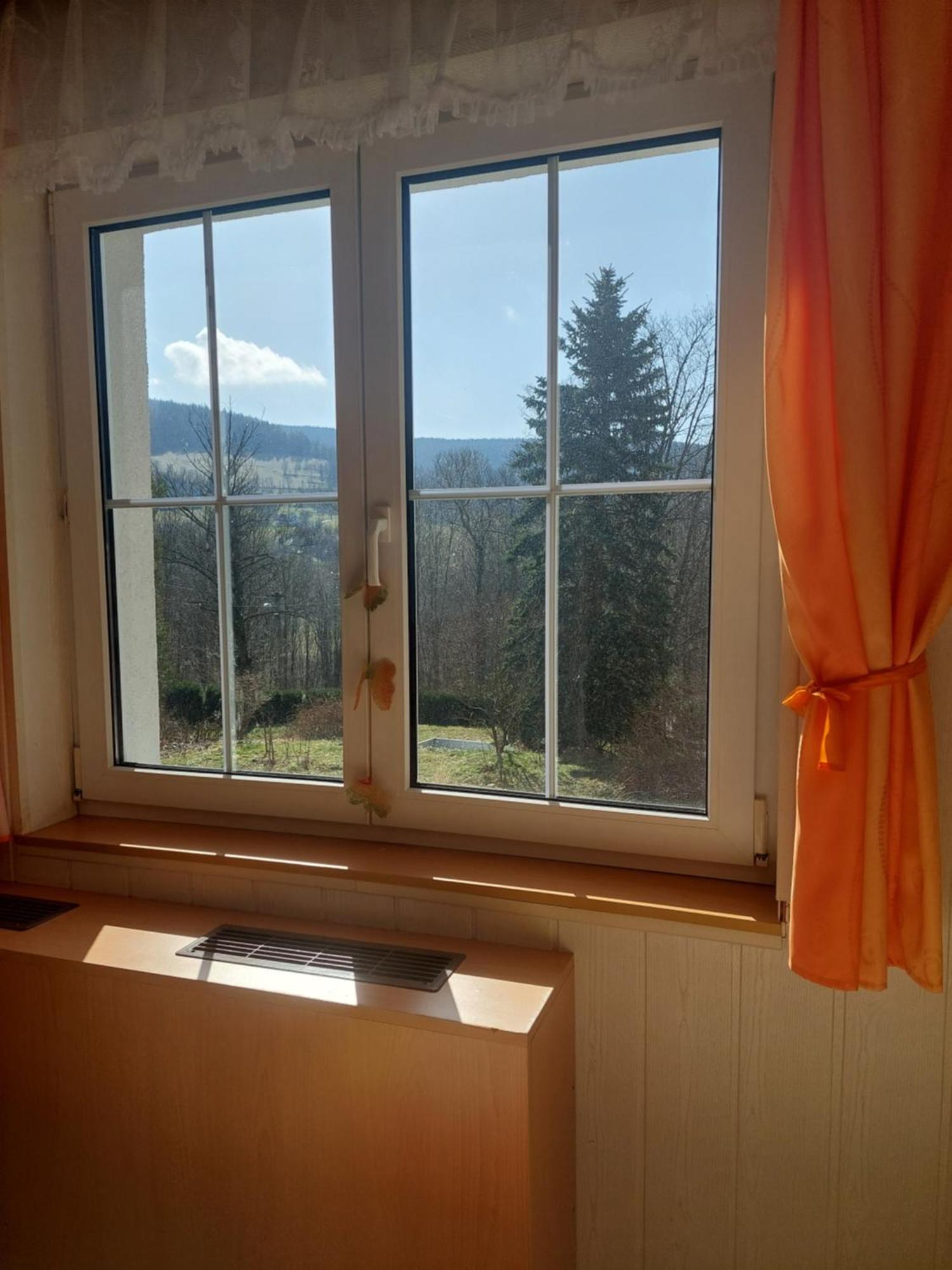 Monte Lope Hotel Bystrice pod Lopenikem Bagian luar foto
