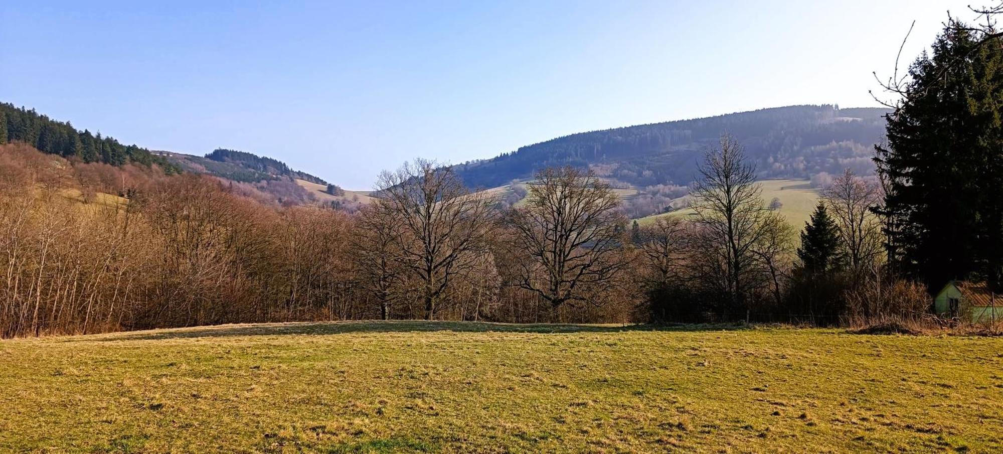 Monte Lope Hotel Bystrice pod Lopenikem Bagian luar foto